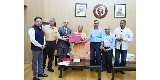 संभल हिंसा रिपोर्ट : आयोग ने सीएम योगी को सौंपी गोपनीय दस्तावेज, विपक्ष ने उठाए सवाल